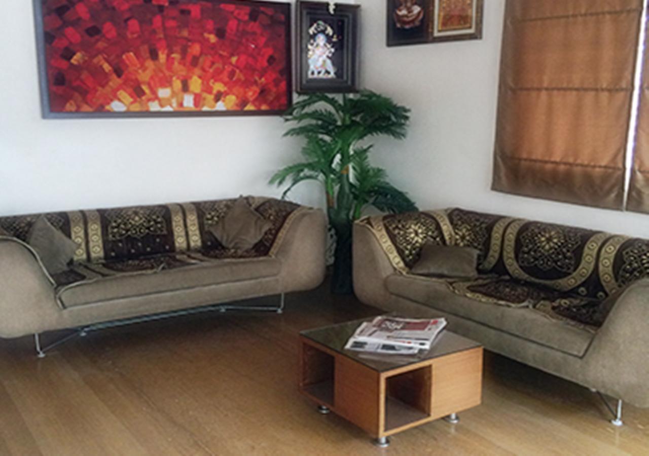Hotel Holiday Home Bangalore Esterno foto