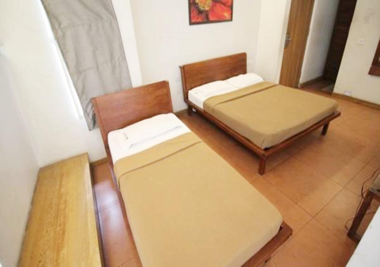 Hotel Holiday Home Bangalore Esterno foto