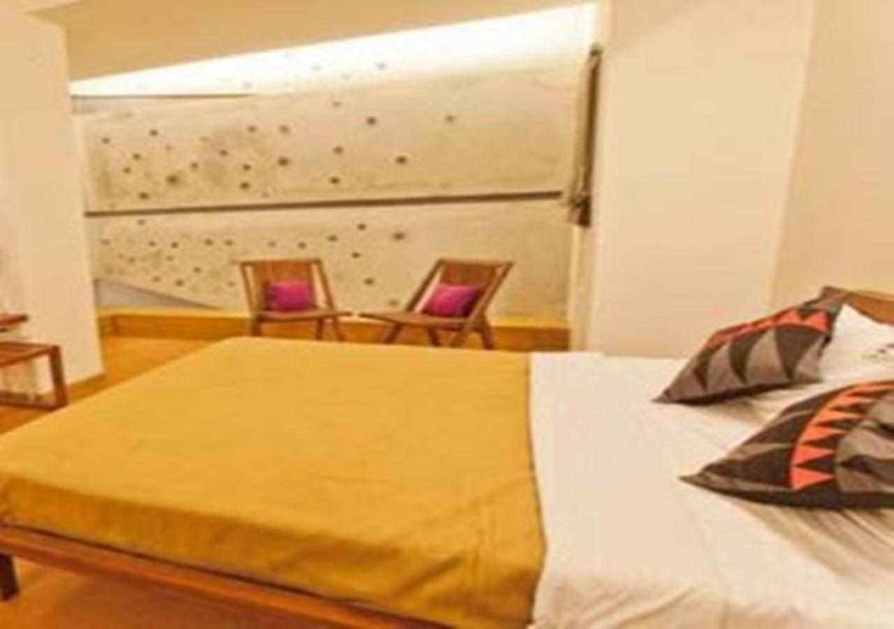 Hotel Holiday Home Bangalore Esterno foto