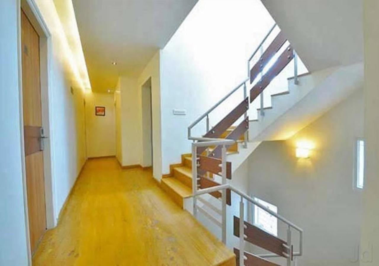 Hotel Holiday Home Bangalore Esterno foto