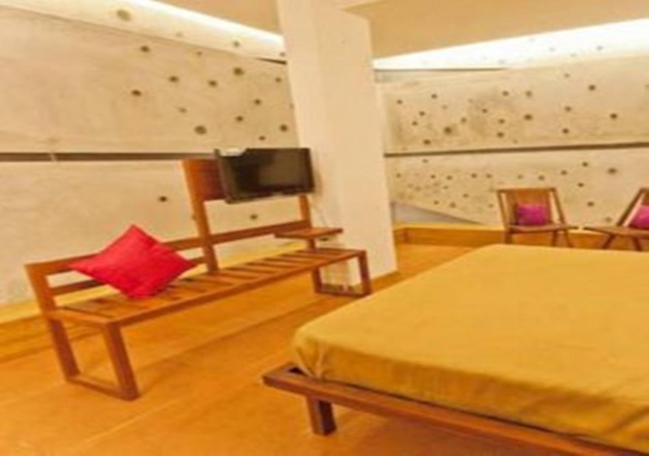 Hotel Holiday Home Bangalore Esterno foto